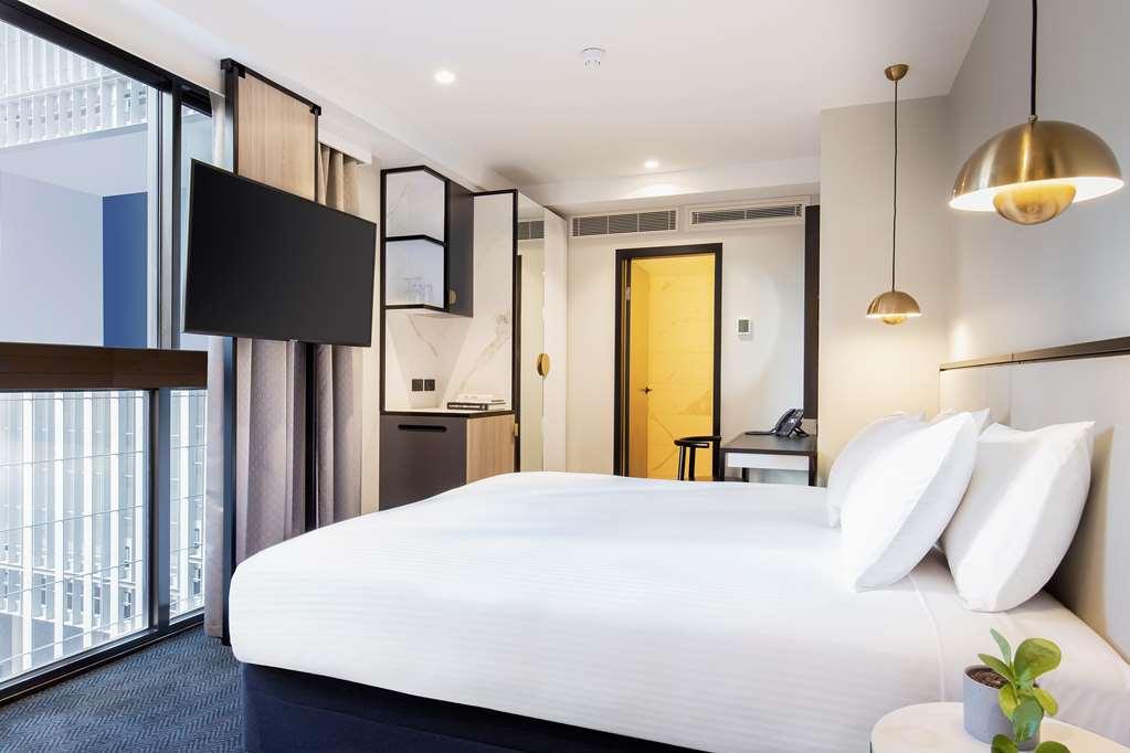 Brady Jones Lane Hotel