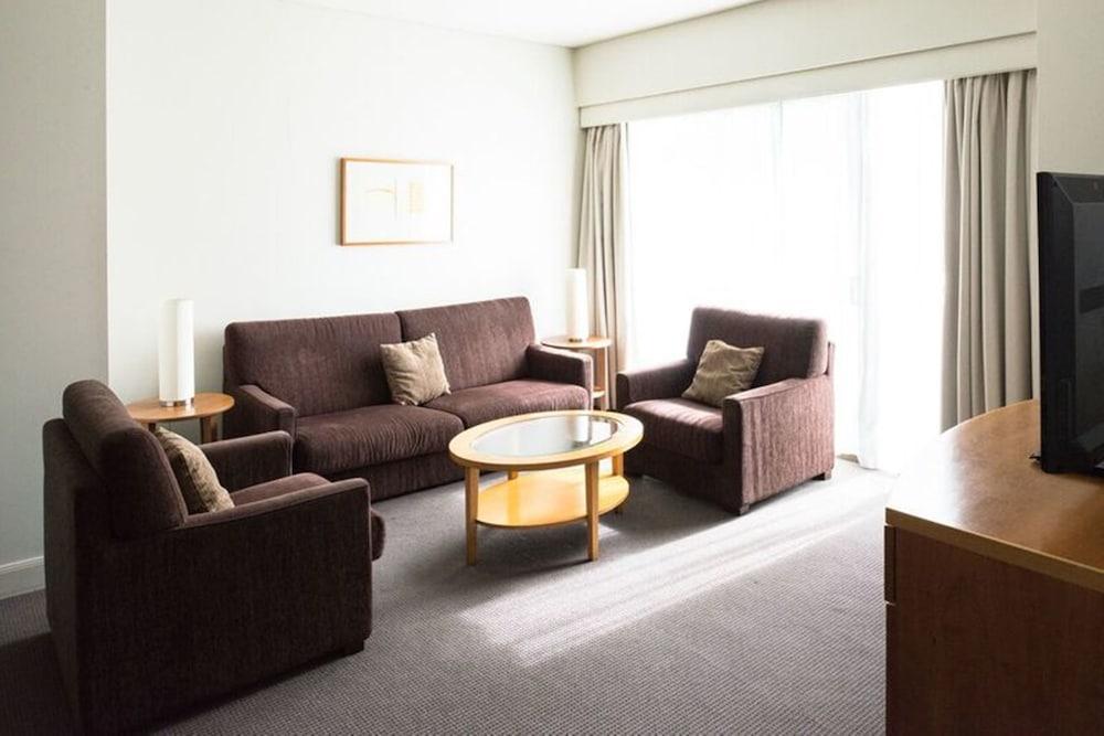 Seasons Botanic Gardens Aparthotel 4*