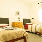 Hawthorn Holiday House