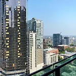 Large 2B2B Near Southern Cross Freeparking Gym Pool