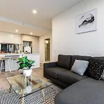 1Br Stunning City View! Close To Unimelb Southbank