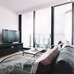 2Br Prime Location! Near Qv Market & In Free Tram Zone