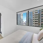 New! A Cozy 2Br Apt Next To Southern Cross With City Views