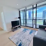 Brilliant Waterview 3B Apartment Secured Parking
