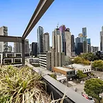 Inner City Convenience In The Heart Of Melbourne