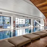 Complete Host Vogue Apartments