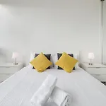 Kula Docklands O