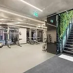 Luxury 1Br + Study Near Mcg, Tennis Centre & City