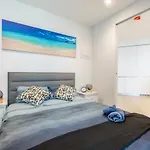 Kula Melbourne Cbd La Trobe
