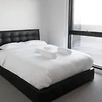 New Spacious 2 Bedroom With Gorgeous City Views