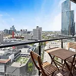 Executive Melbourne Getaway With City Views