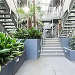 The Port Melbourne Experience