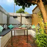 Cheerful 2 Bedroom Residential Home