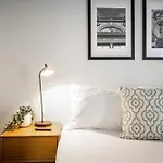 City Edge North Melbourne Apartment Hotel