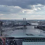 Hudson Sea View Apartments Southern Cross Station Cbd