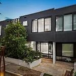 Staycentral - Northcote Townhouse With Study