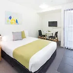 City Edge North Melbourne Apartment Hotel