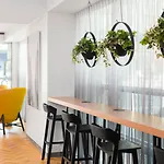 Brady Apartment Hotel Flinders Street