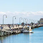 Rooftop Infinity Pool - St Kilda Luxury
