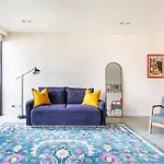 Luxury Beachside Apartment
