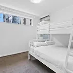 Gorgeous 3-Bed Apartment Near Flagstaff Gardens