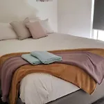 Collins St, Southern Cross, 2 Bd, Parking, Free Wifi