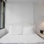 Lovely 1Br Apt Close To Southern Cross