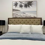 Style/Comfort/Spacious 4 Bedroom House Plus Study