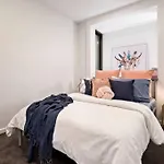 Boutique Heidelberg Heights 2Br Apartment 105