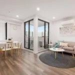 Boutique Heidelberg Heights 2Br Apartment 105