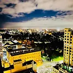Cozy Unit Close To Parliament W/Amazing City Views