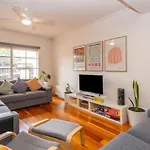 Brunswick 3Bdrm Townhouse, With Parking By Custom Bnb Hosting