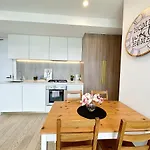 Beautiful Skyview Cbd Highrise 3Beds With Carpark Available