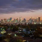 Staycentral - Northcote Townhouse With Study