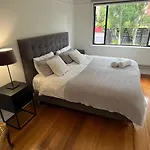 2 Bedroom Art Deco Light Filled Home