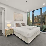 Exclusive Stays - Southbank Grand
