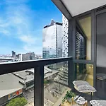A Cozy 2Br Apt Next To Southern Cross Station