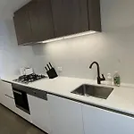 Lovely 1-Bedroom Holiday Apt In Cbd#1001