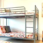Prima Tower Apartment Face To Crown By Goodlive