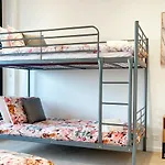 Prima Tower Apartment Face To Crown By Goodlive