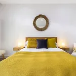 Stylish Studio Close To City