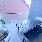 Moonee Ponds Living On Young - 205