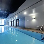 Southbank Crown 2-Bedroom Elegance Residences With Pool & Gym