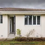 Guest Ensuite 7 Minutes From Airport