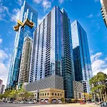 Exclusive Stays - Southbank Podium