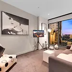 Opulent Level 25 Condo With Breathtaking Views