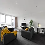 Chic Caulfield North Retreat