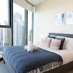 Mega Style Apartments Melbourne Square
