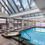 2-Bedroom Apartment In Paris End Of Melbourne Cbd