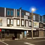 Stylish Serenity At Orrong